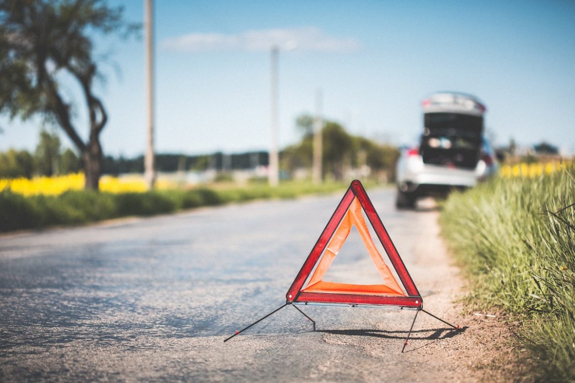 Zepsute auto na drodze