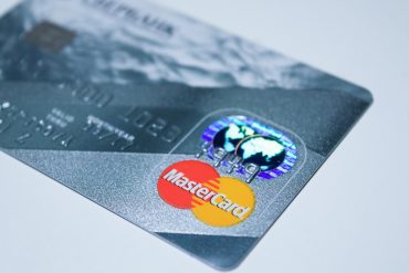 Plastikowa karta płatnicza